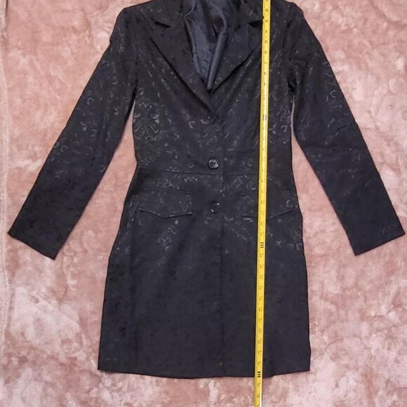 Charlotte Russe Black long sleeve button up blazer jacket with floral print - Picture 1 of 6